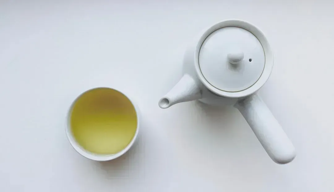 6. Rounds of Shots, Especially Green or White Tea Shots (Image Credits: Unsplash)