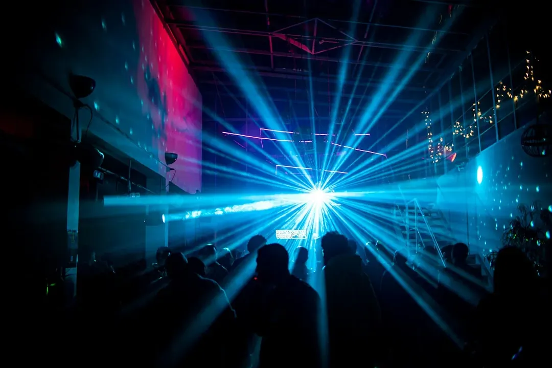 Loud Music From Bars, Clubs, and Speakers: Cortisol in a Social Setting (Image Credits: Unsplash)