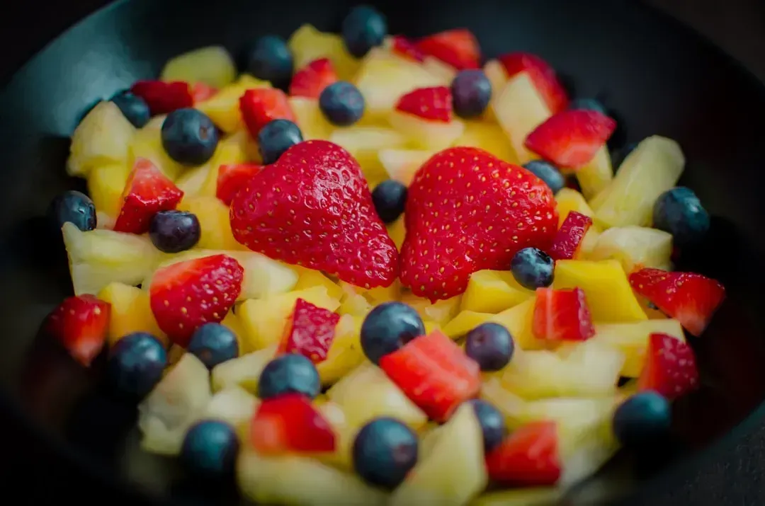 4. Fruit salad with canned syrup (Image Credits: Unsplash)