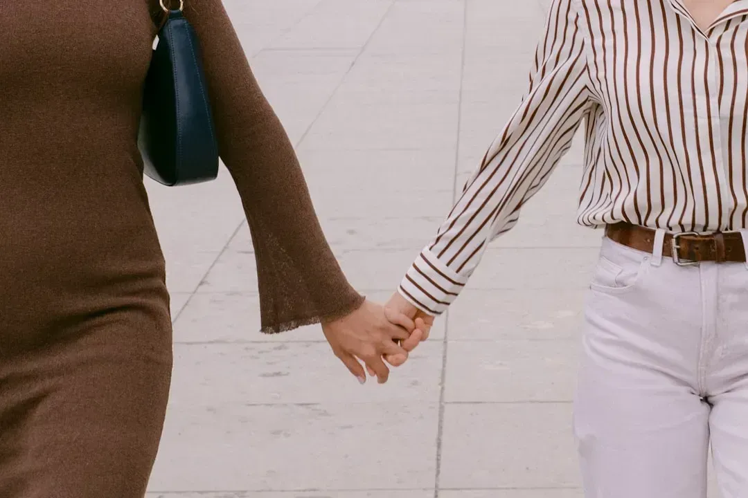 What Attachment Theory Reveals About Fear and Connection (Image Credits: Unsplash)