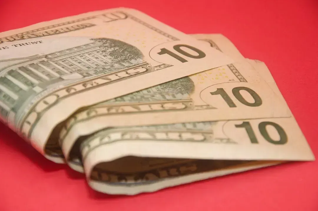 10. Wages That Can't Keep Up With Real Costs (Image Credits: Unsplash)