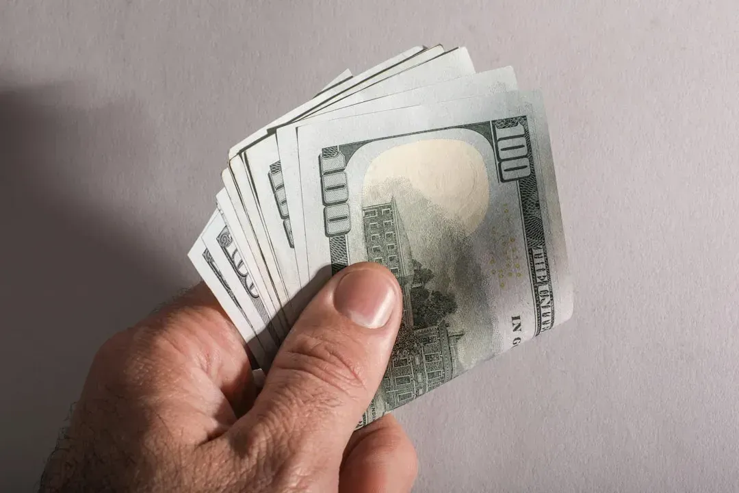 4. Spending Money on Impulse Rather Than Intention (Image Credits: Unsplash)