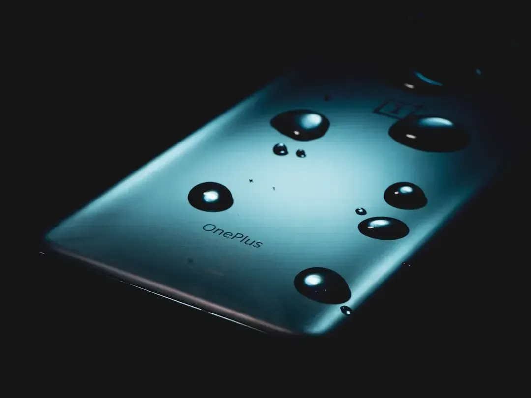 7. Using a Wet Phone Rescue Trick That Doesn't Work (Image Credits: Unsplash)