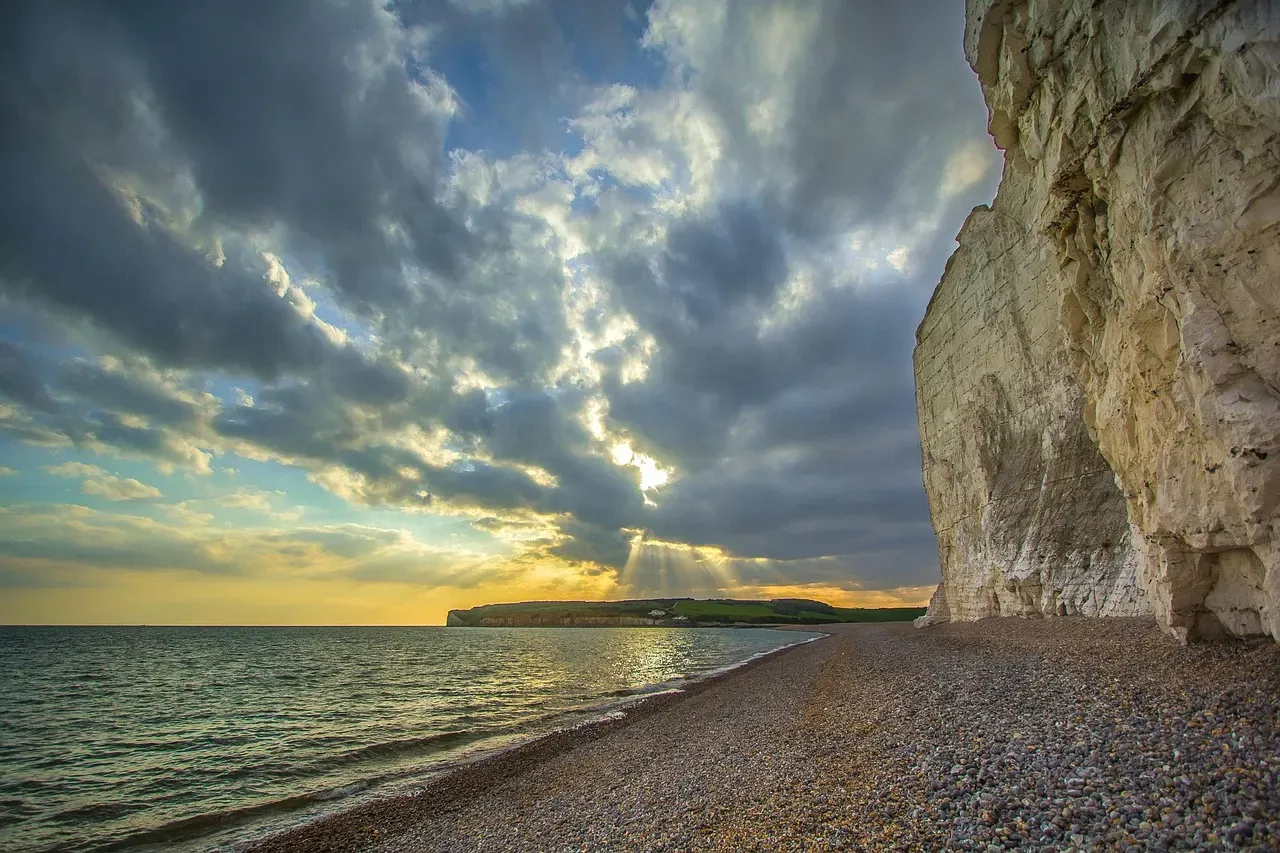 The Beaches Are Literally Disappearing (Image Credits: Pixabay)