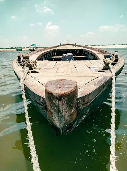 1. Boats (Image Credits: Pexels)
