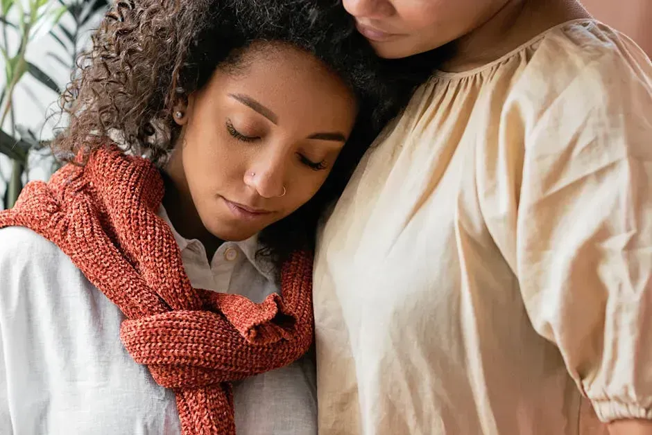 5. You Stay Emotionally Steady When Things Get Tense (Image Credits: Pexels)