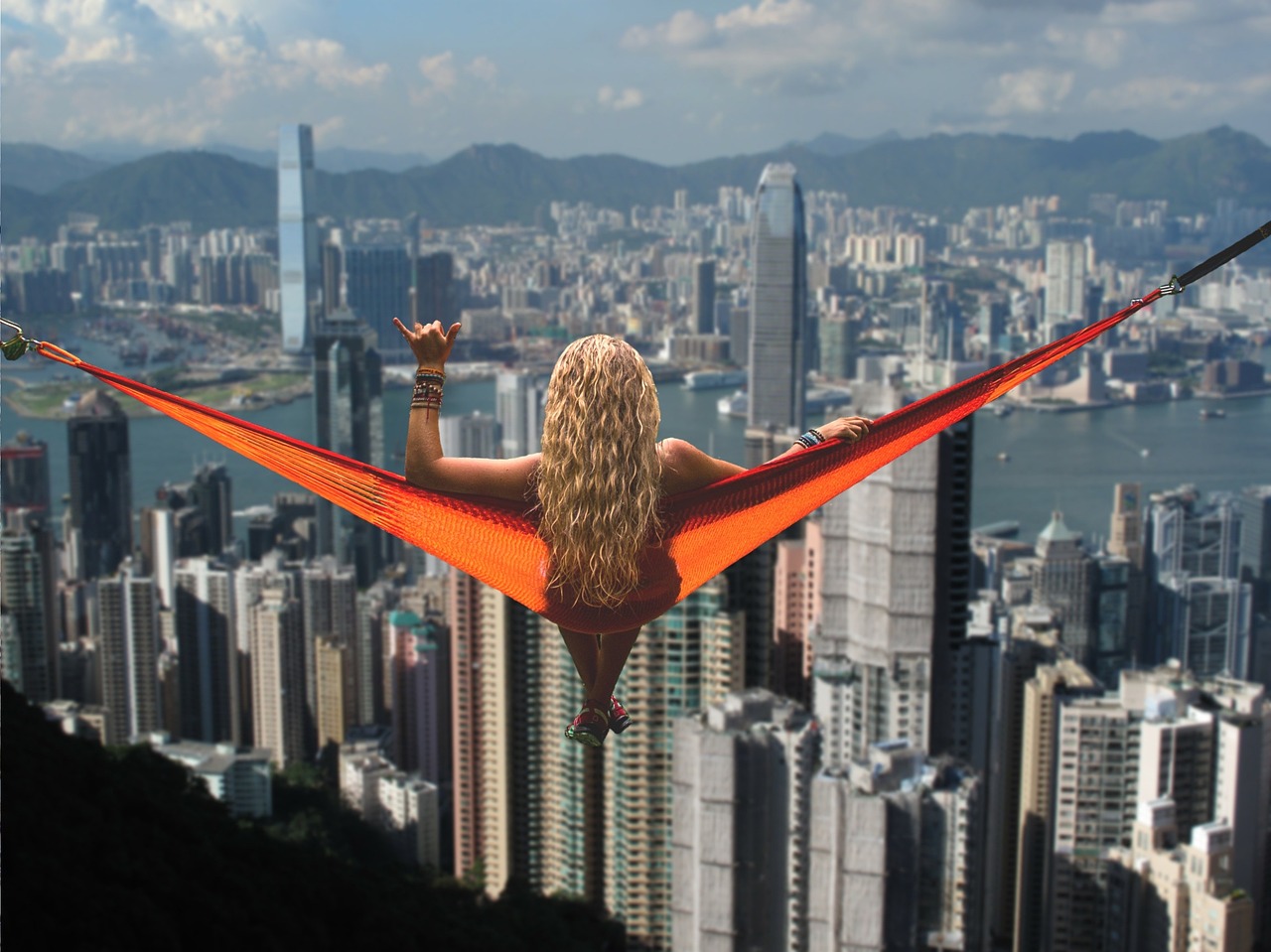 Gender Differences: Women Face Higher Risk (image credits: pixabay)