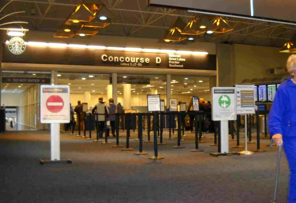 4. They Understand the Real Difference Between TSA PreCheck, Global Entry, and CLEAR (ShamanicShift, Flickr, CC BY 2.0)