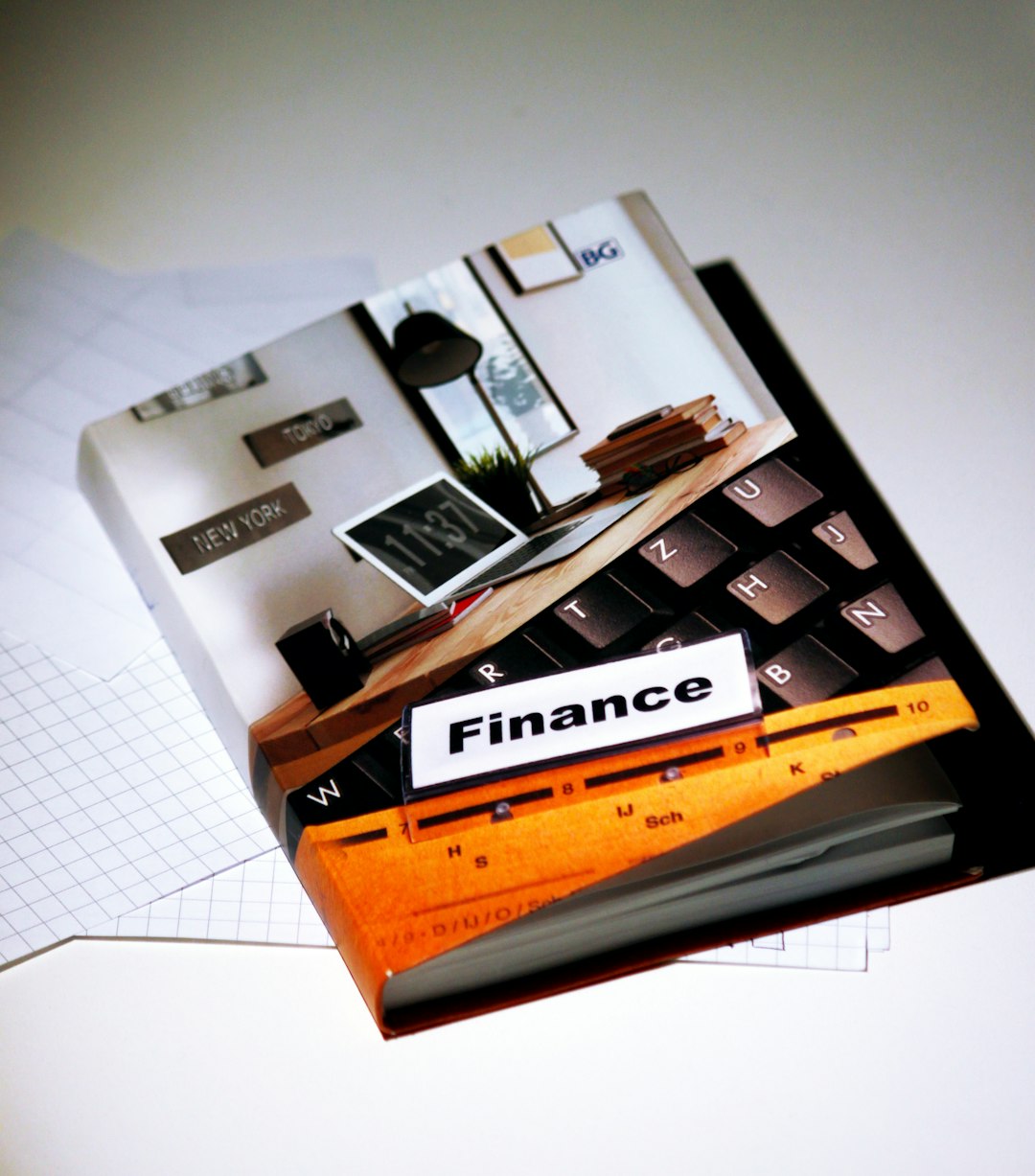 The Psychology of Financial Fear (image credits: unsplash)