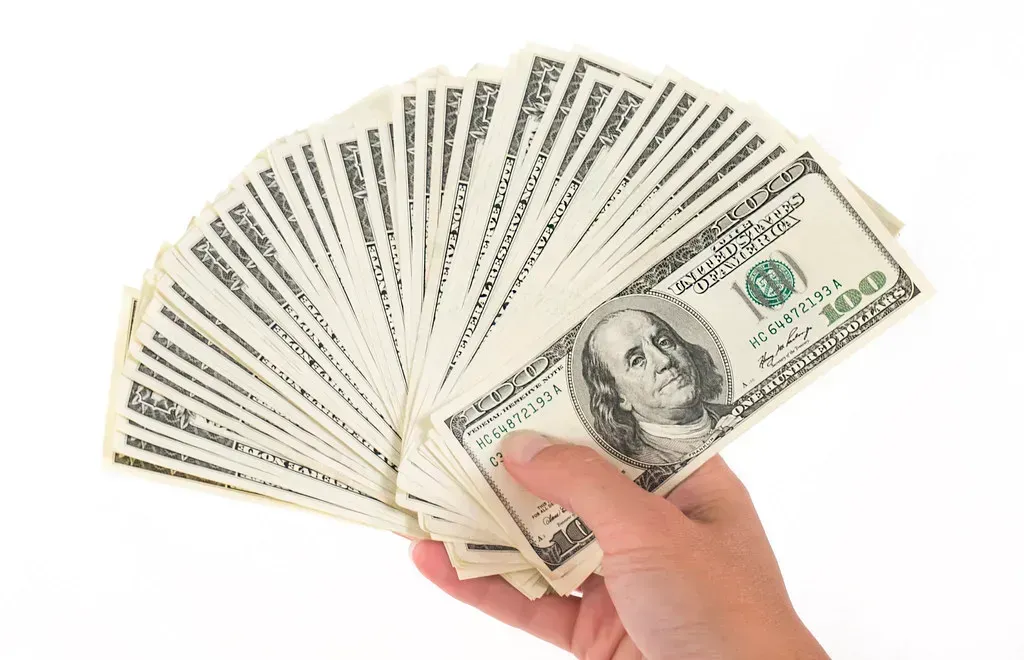 1. They Pay Themselves First, Without Exception (free pictures of money, Flickr, CC BY 2.0)