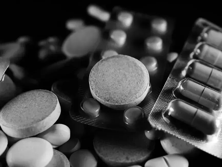 11. Stopping Antibiotics Early Because You Feel Better (Image Credits: Pexels)