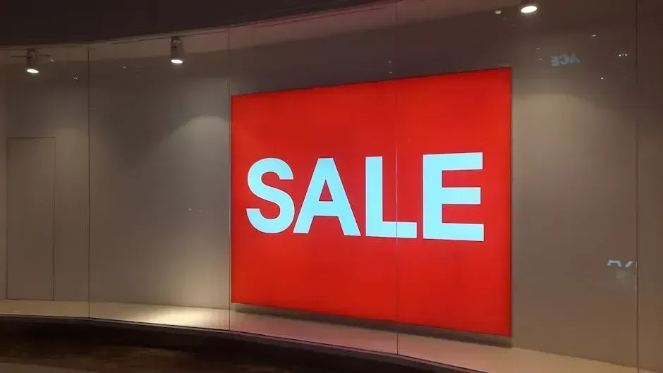10. Fake Sale Signage and Urgent Language Drive Unnecessary Purchases (Image Credits: Pexels)