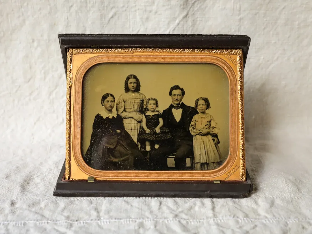 Sentimental Family Heirlooms and Keepsakes (Image Credits: Unsplash)