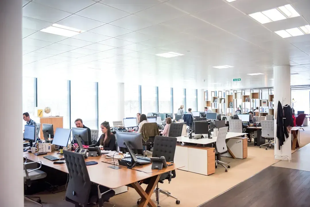 7. Demanding Old-School Workplace Loyalty and Rigid Hours (Image Credits: Unsplash)