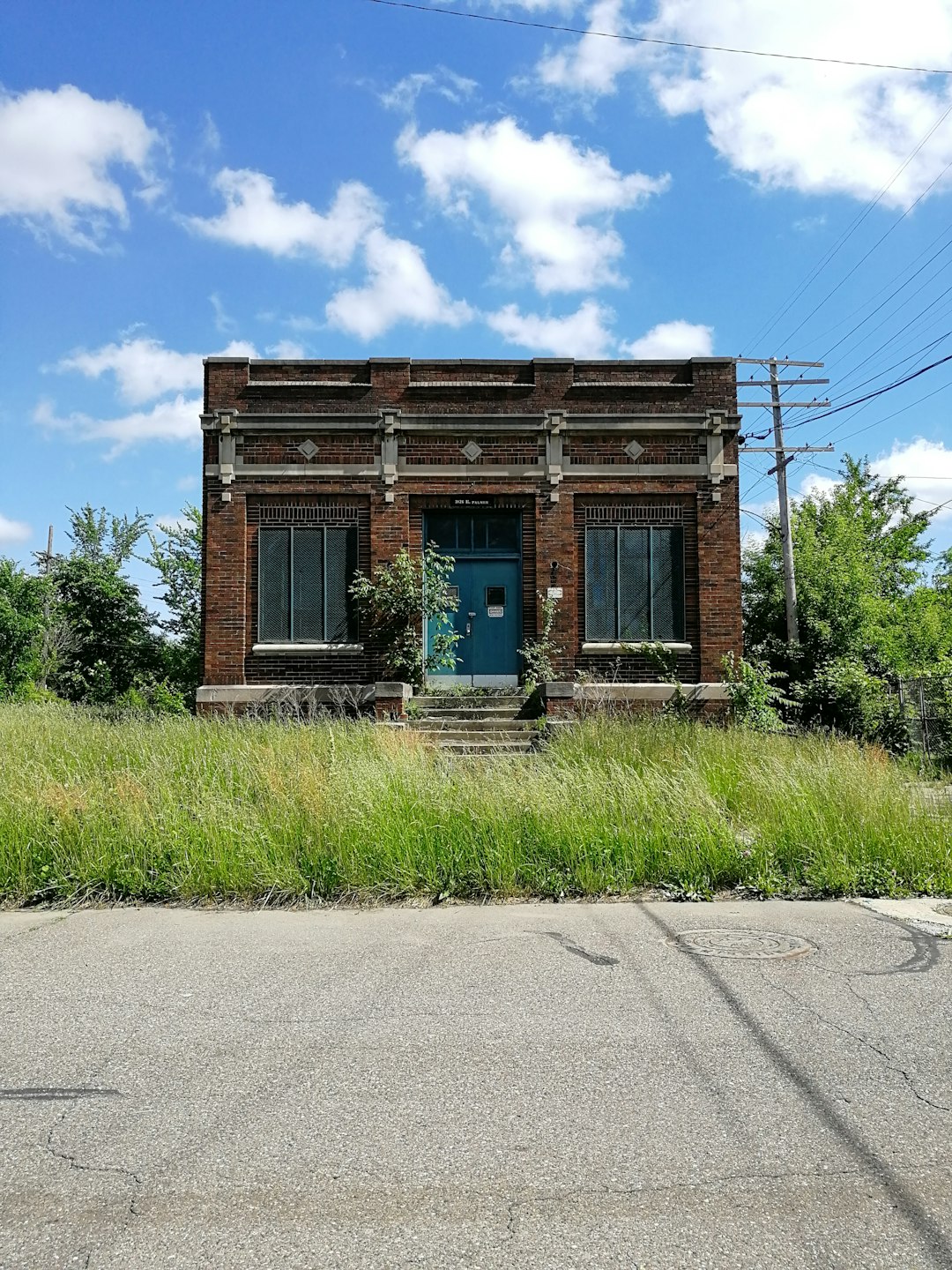 Detroit, Michigan - Urban Decay Breeds Urban Violence (image credits: unsplash)