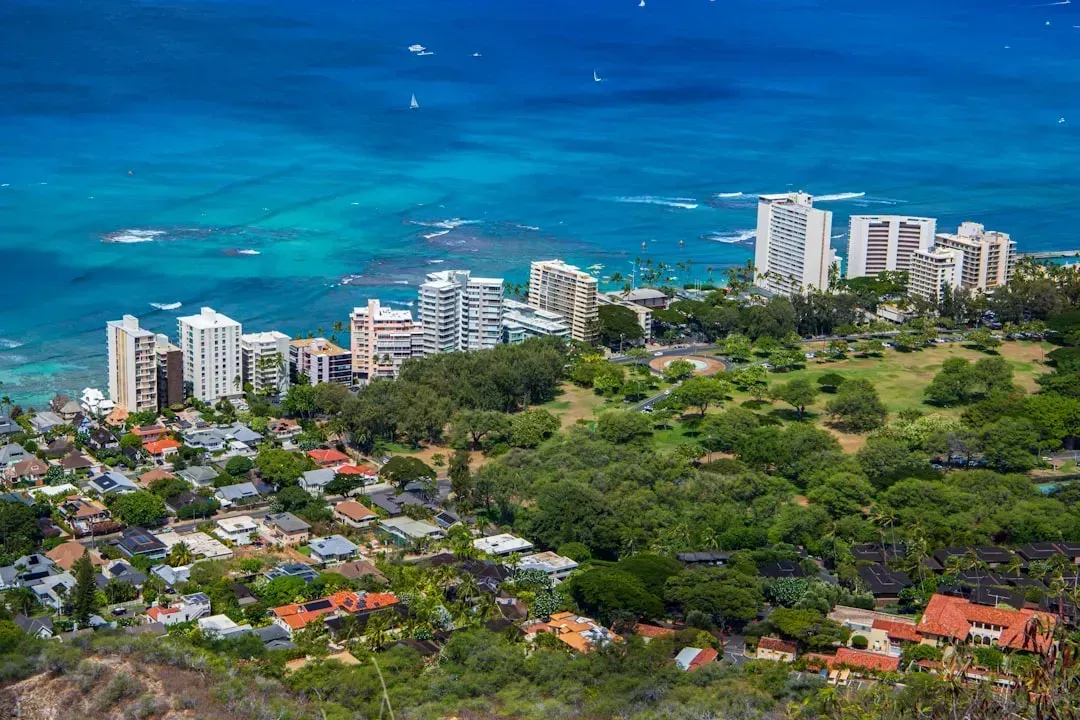 3. Hawaii: Paradise With a Price Tag That Shocks Financial Planners (Image Credits: Unsplash)