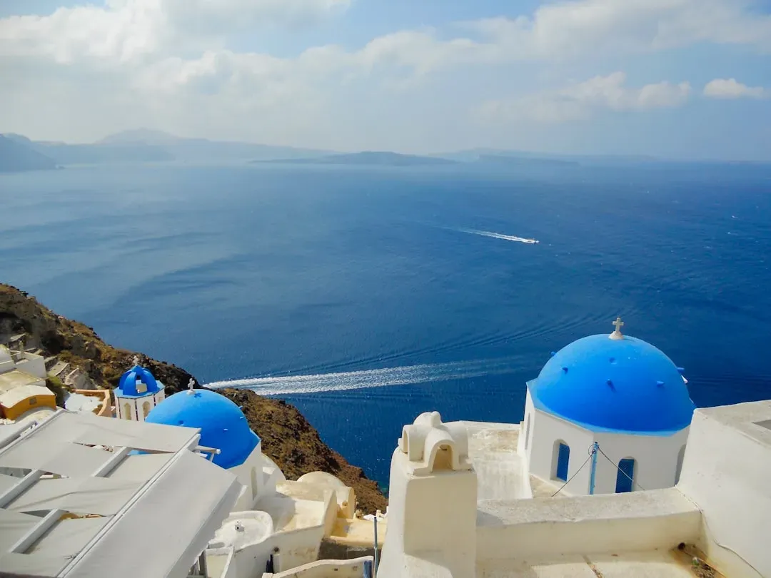 4. Santorini, Greece (Image Credits: Unsplash)