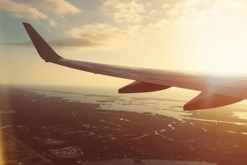 5. Choosing a Window Seat Just to Watch the Wing or Engine (Image Credits: Stocksnap)