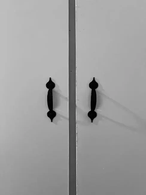 5. Adding Soft-Close Hardware to Cabinets and Drawers (Image Credits: Pexels)