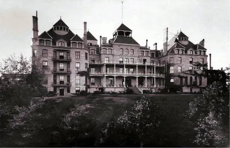 8. Eureka Springs, Arkansas (Image Credits: By Unknown authorUnknown author, Public domain)