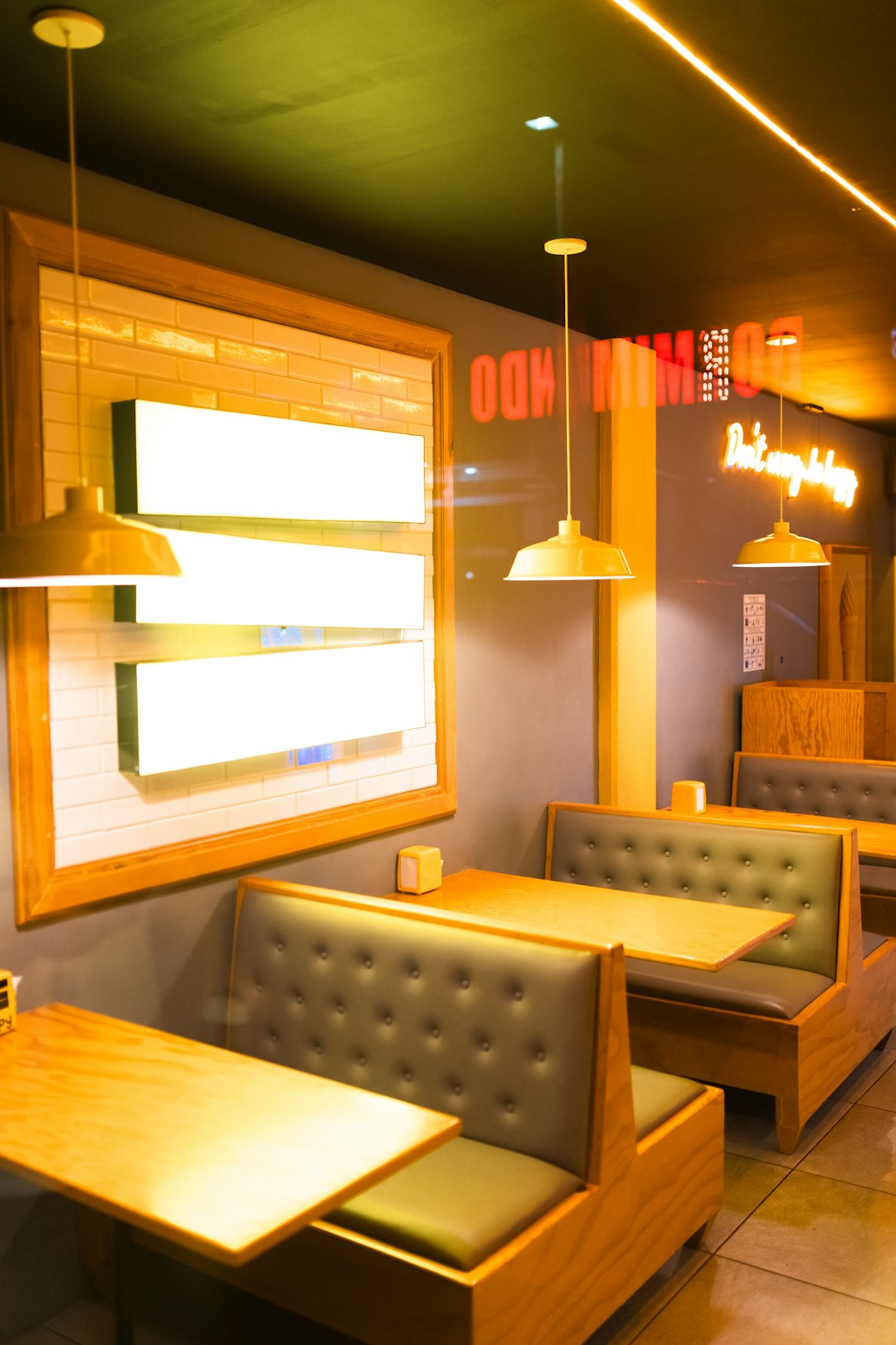 Restaurant Seating and Furniture Failures (image credits: unsplash)
