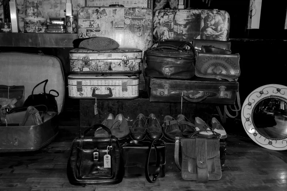 Creative Storage That Doesn't Look Like Storage (Image Credits: Pexels)
