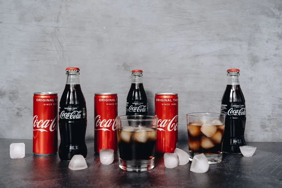Carbonated Drinks and Spicy Foods Are Frequent Culprits (Image Credits: Pexels)