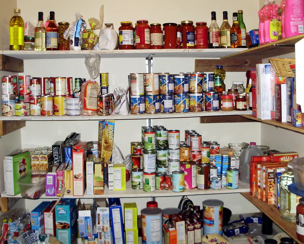 Exposing Dry Goods to Natural or Artificial Light (Mullica, Flickr, CC BY 2.0)