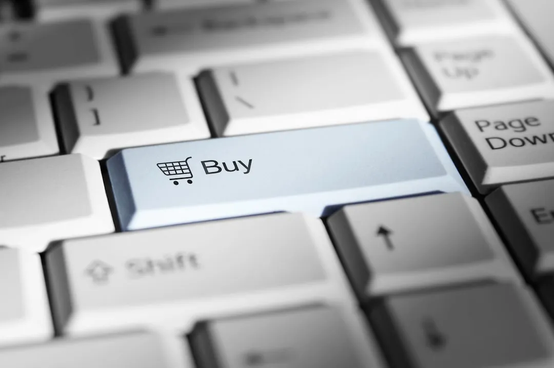 Shopping While Hungry (Image Credits: Unsplash)