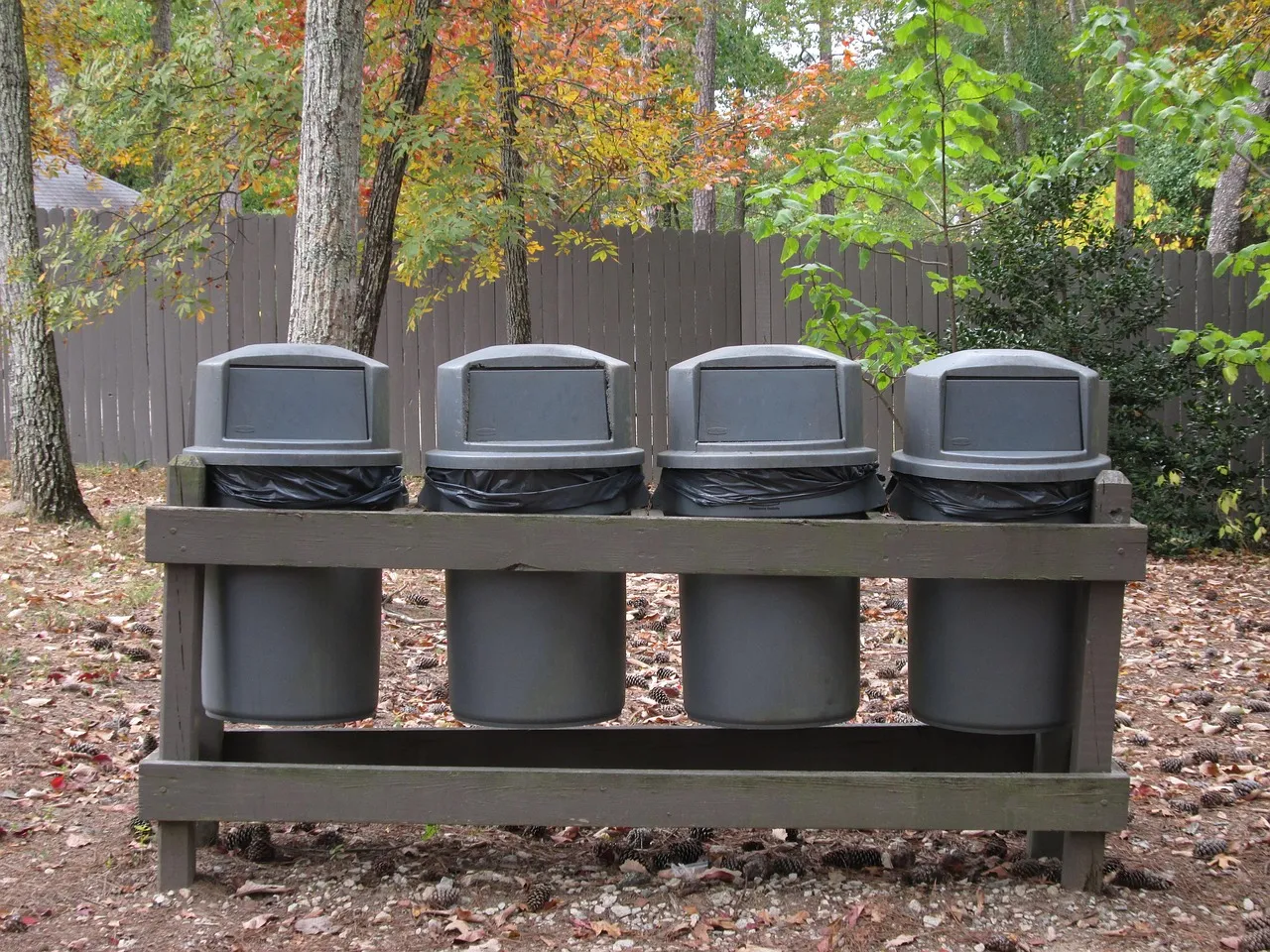 Wind Blown Lids Are a Real and Underrated Problem (Image Credits: Pixabay)