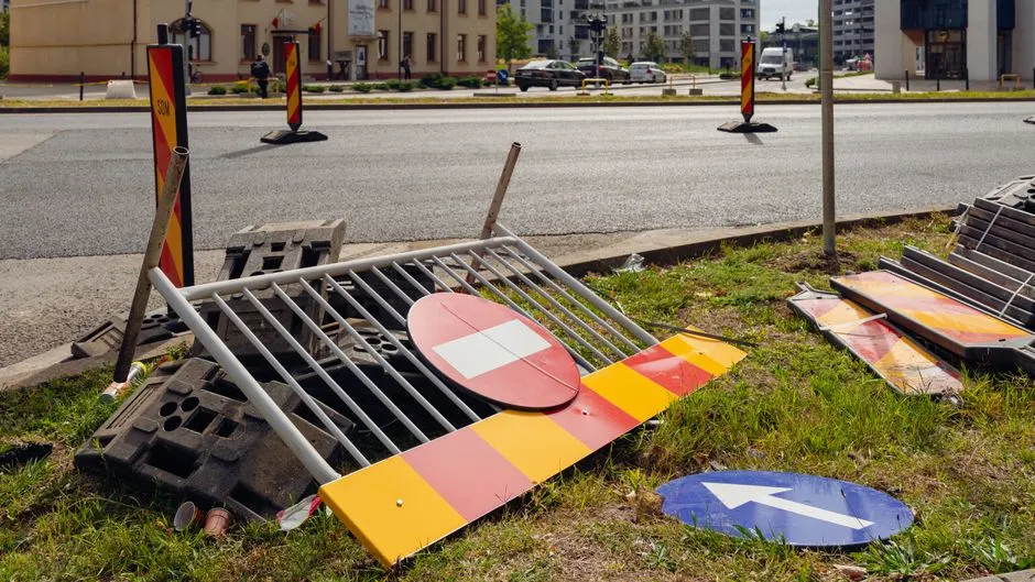 Maintaining Your Sign Is Part of the Deal (Image Credits: Pexels)