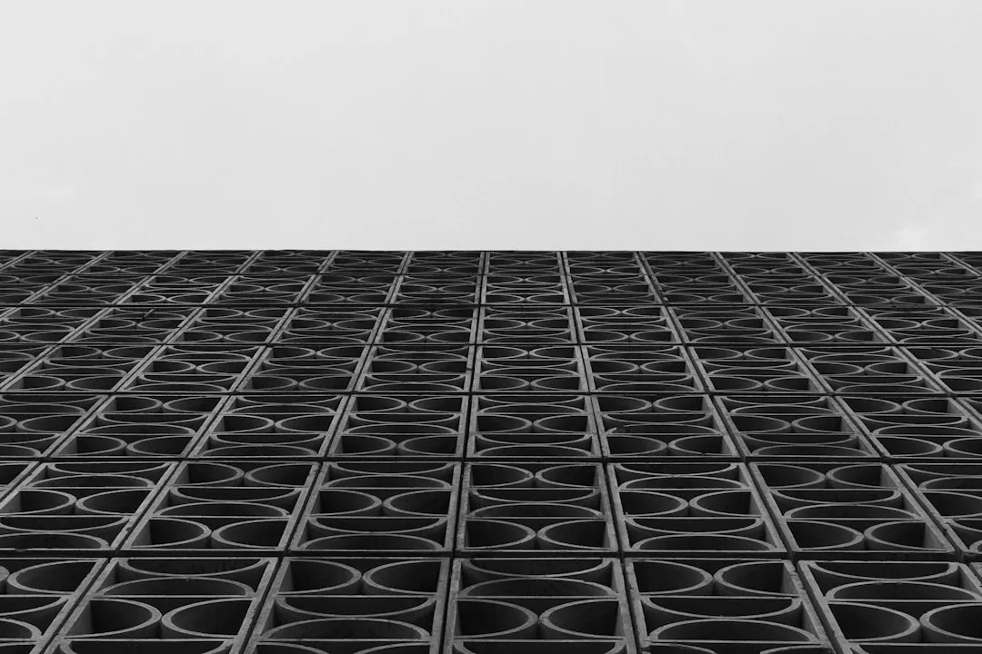 What the Retention Clips Are Actually There For (Image Credits: Unsplash)