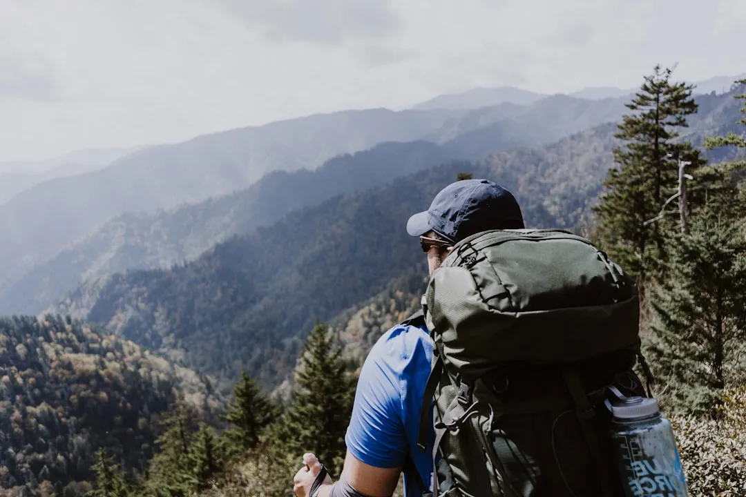 Earl Shaffer: A Veteran Who Walked It All (Image Credits: Unsplash)