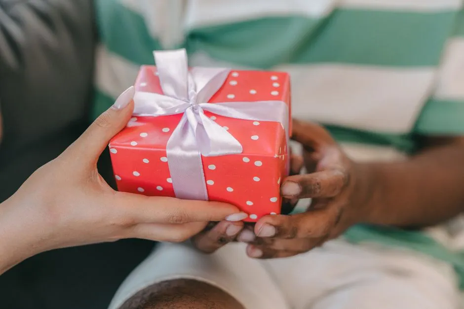 Know When Honesty Is Actually the Better Move (Image Credits: Pexels)