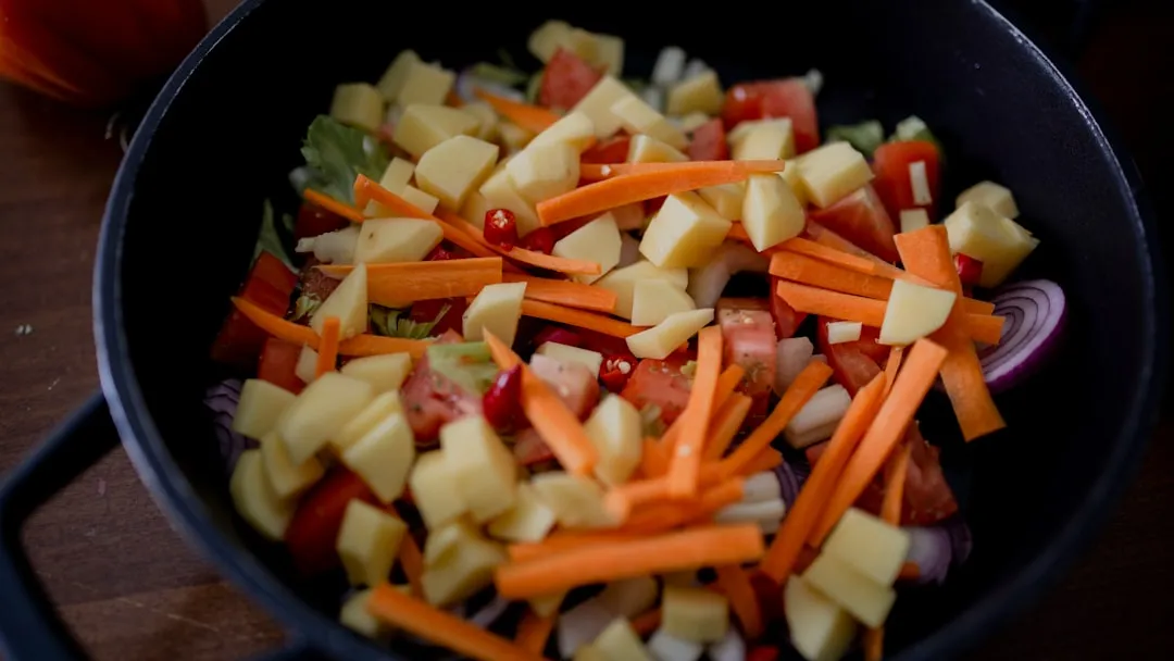 3. Steaming Vegetables Instead of Boiling Them (Image Credits: Unsplash)