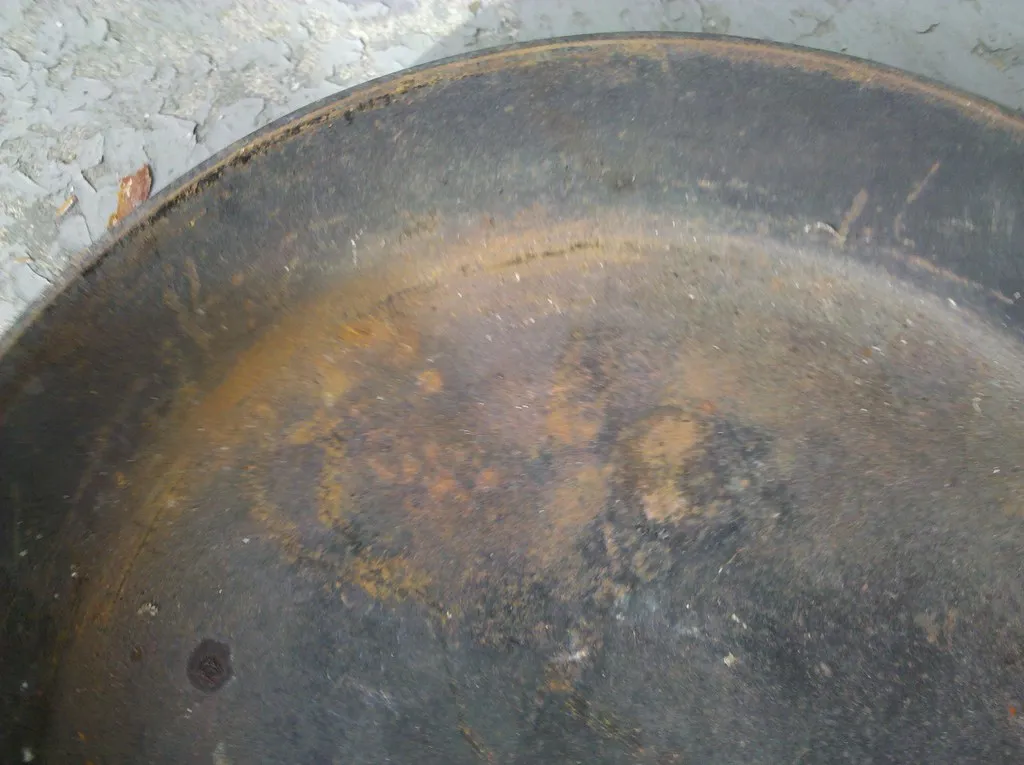 The Dishwasher Is Quietly Destroying Your Seasoning (Stockton350, Flickr, CC BY 2.0)