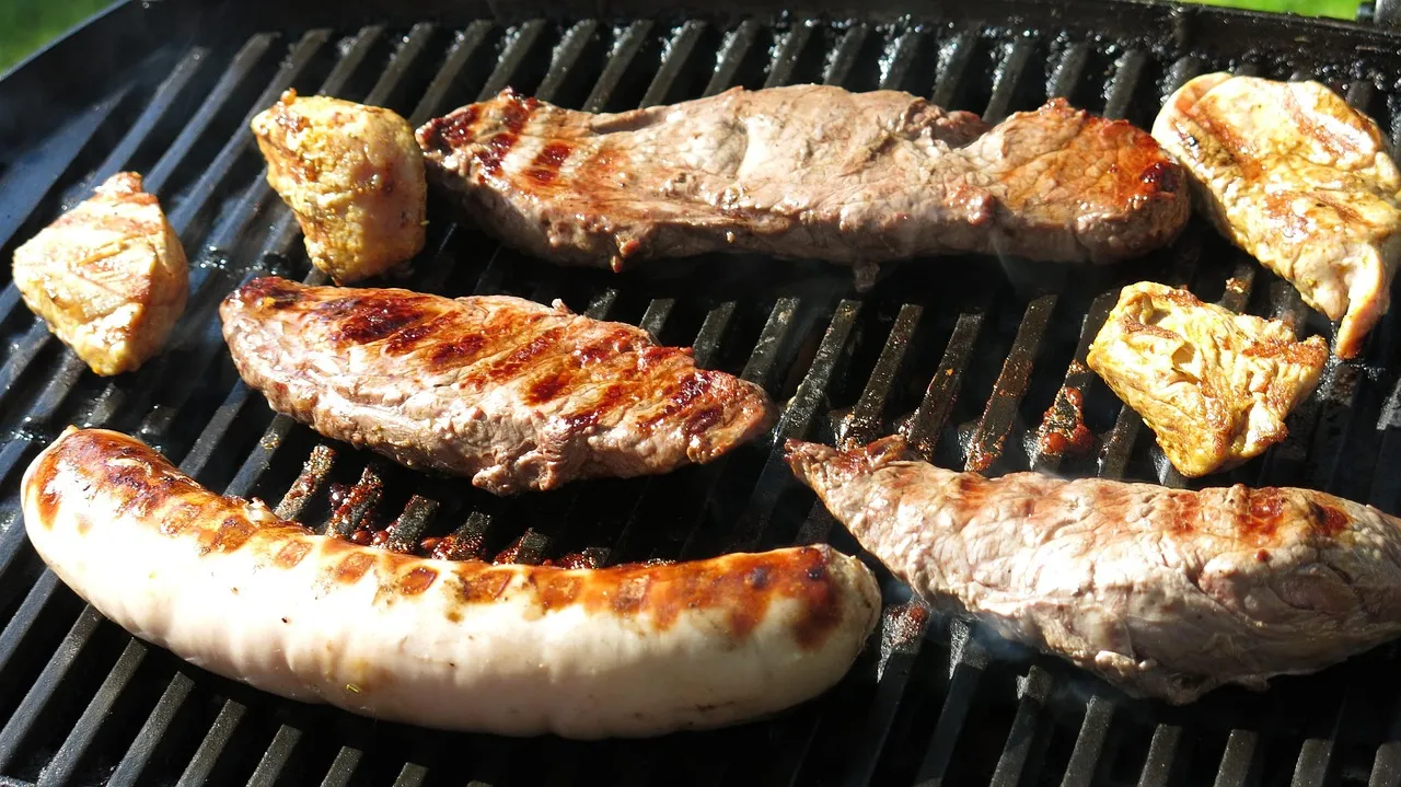 2. Rethink Your Grill Fuel (Image Credits: Pixabay)
