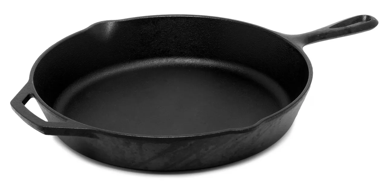 The Cast Iron Pan: Your Best Ally (Image Credits: Pixabay)