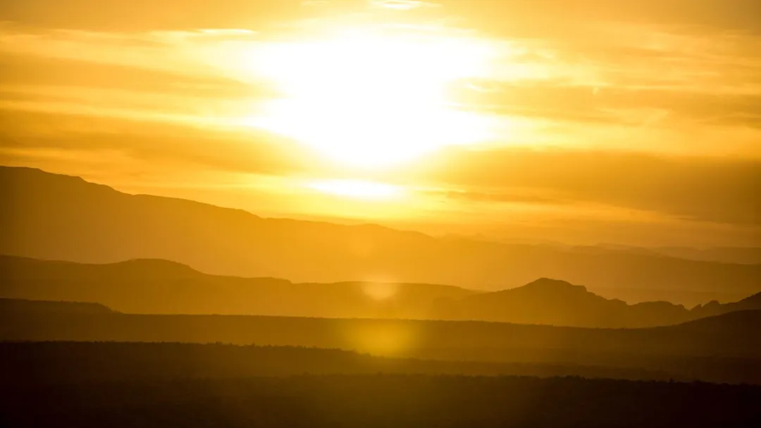 Why Afternoon Sun Is Especially Harmful (Image Credits: Unsplash)