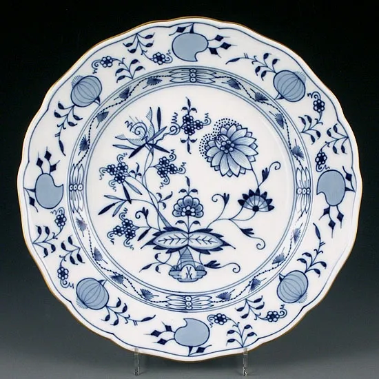 Some Patterns Command Serious Auction Prices (By Kaolin, Public domain)
