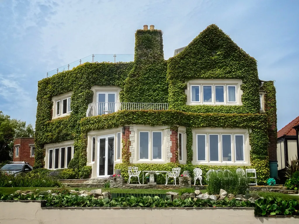 The Energy Efficiency Argument (garryknight, Flickr, CC BY 2.0)
