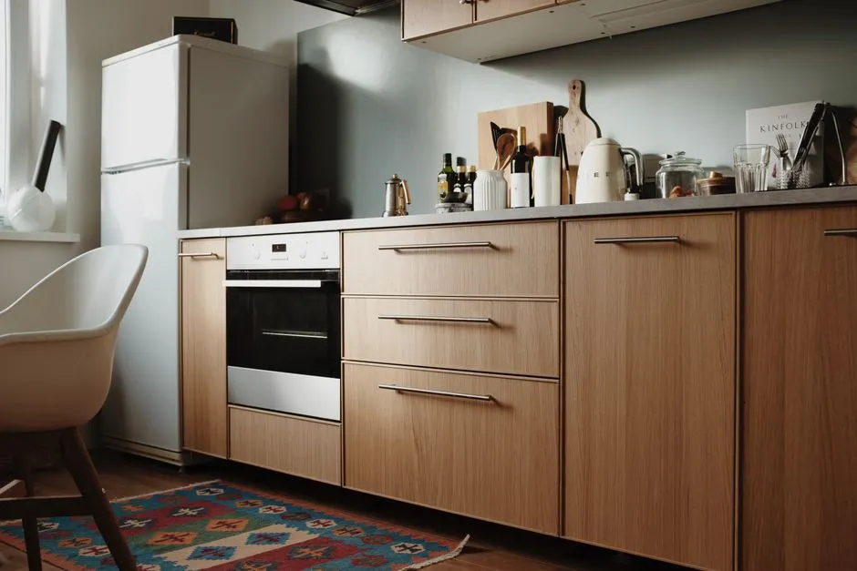 Appliance Warranties Can Expire Silently During a Move (Image Credits: Pexels)