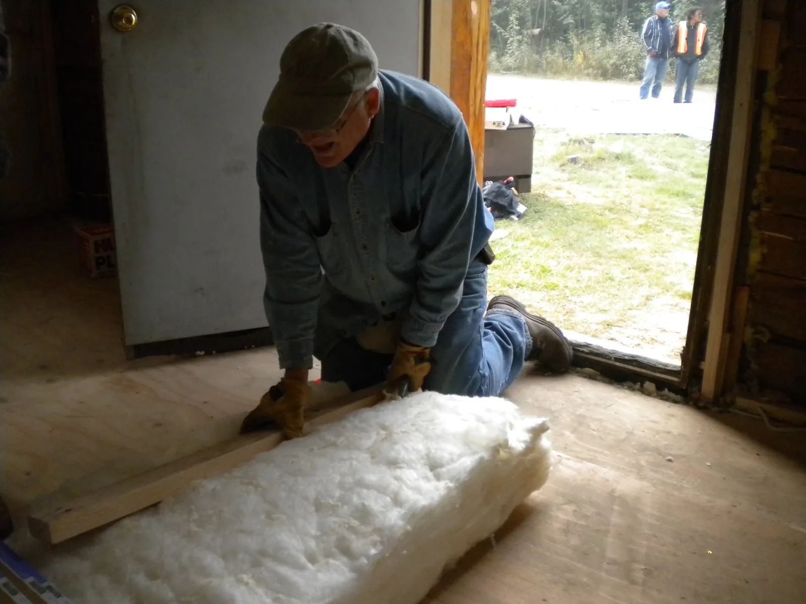 Poor Insulation Driving Up Energy Costs on Already Rising Utility Bills (This image is from the FEMA Photo Library (obsolete as of 2019).An archived copy may be found at the Wayback Machine (note: link may be permanently dead, as not all photos were backed up in this way).If the FEMA link is permanently dead, the photo can be found at NARA Access to Archival Databases (only works if photo was taken between 1989 and October 2004), or at City-data.com., Public domain)