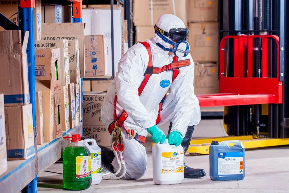 Storing Incompatible Chemicals Together (Image Credits: Pexels)