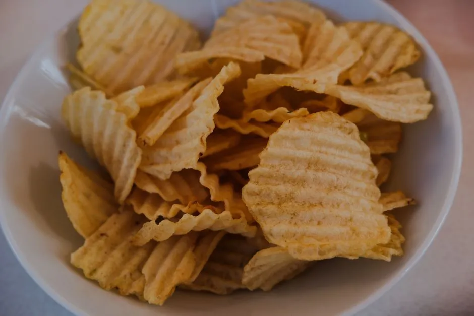 5. Packaged Snack Foods: Skimpflation Hits Hard (Image Credits: Pexels)