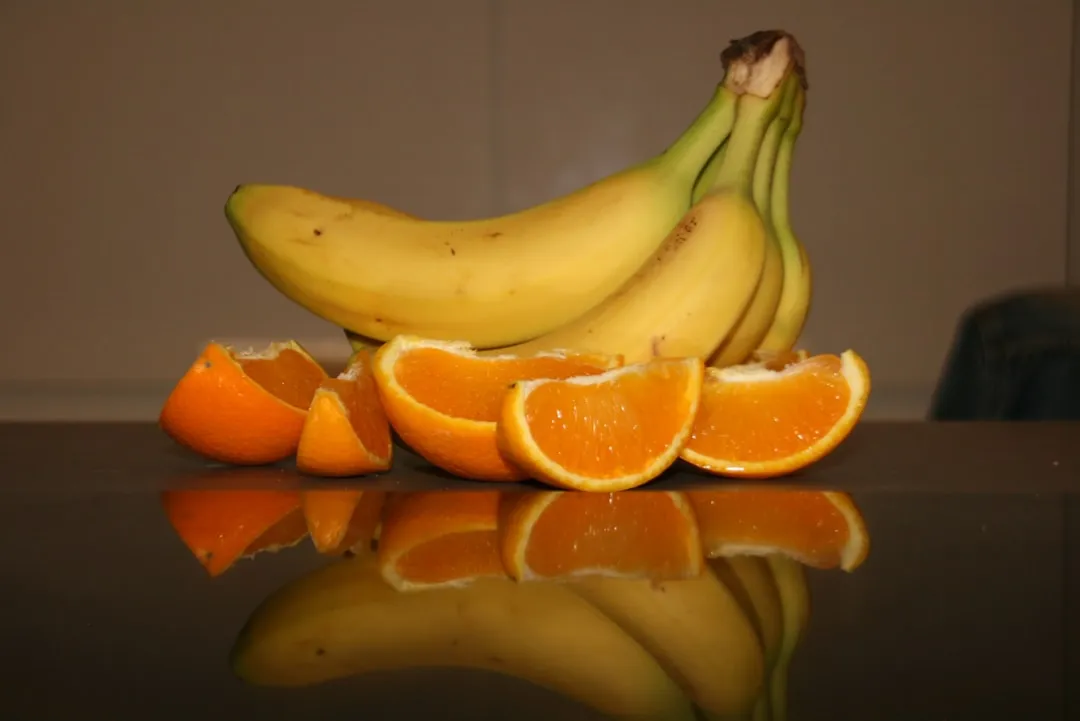 The Composite Method: Peels Plus Orange Rinds (Image Credits: Unsplash)