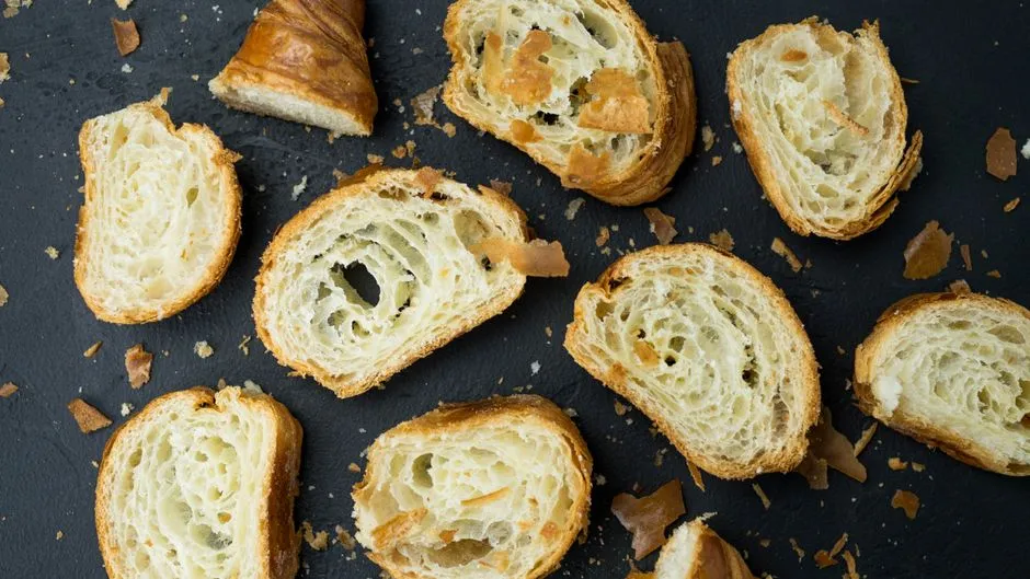 How Much Faster Does the Fridge Actually Stale Bread? (Image Credits: Pexels)