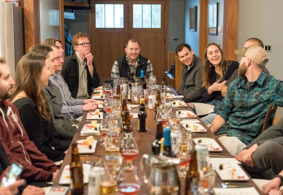 Communal Dining and the Brain's Bonding Chemistry (Image Credits: Pexels)