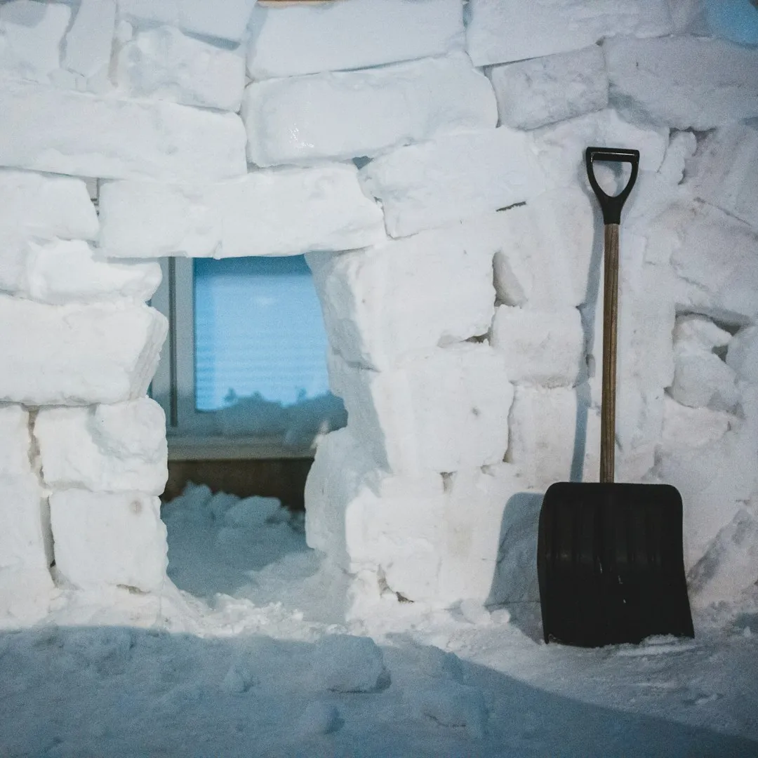 6. Small Shovel and Traction Aid (Image Credits: Unsplash)