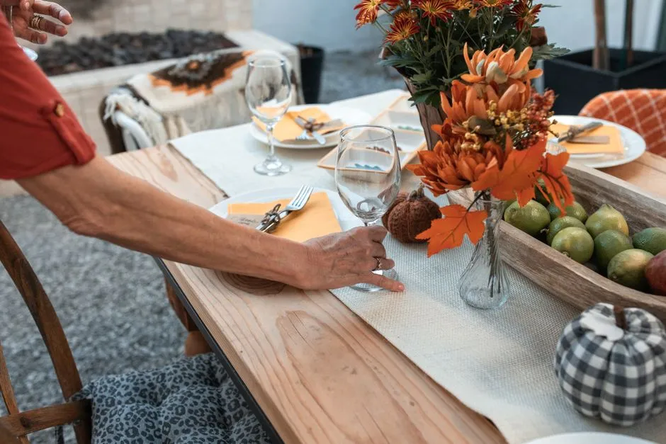 Friendsgiving and the Rise of the "Chosen Family" Table (Image Credits: Pexels)